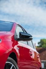 Toyota Auris Hybrid GB25 2017 года (UK)